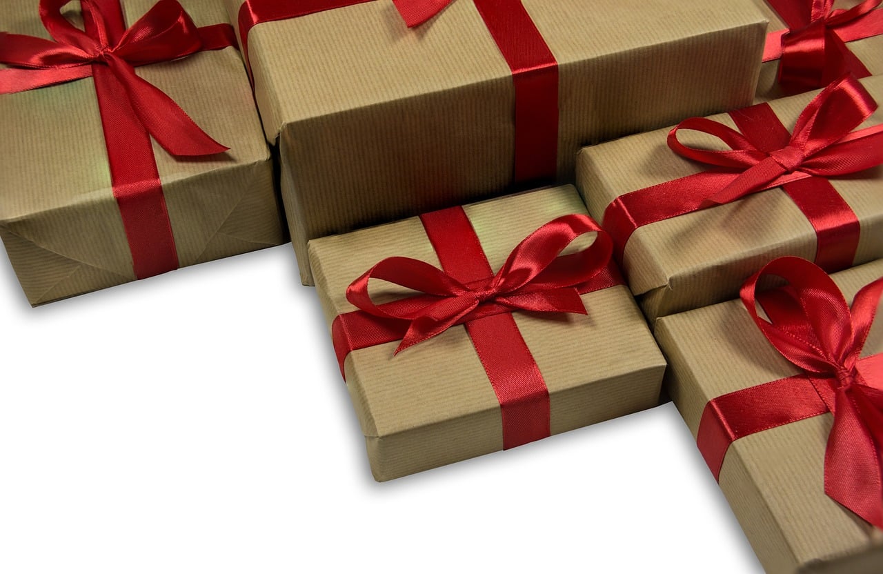 package, gift box, surprise-6909093.jpg